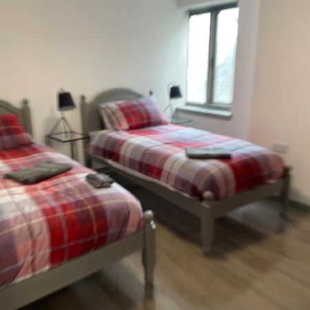 Rooms In Инвернес Екстериор снимка