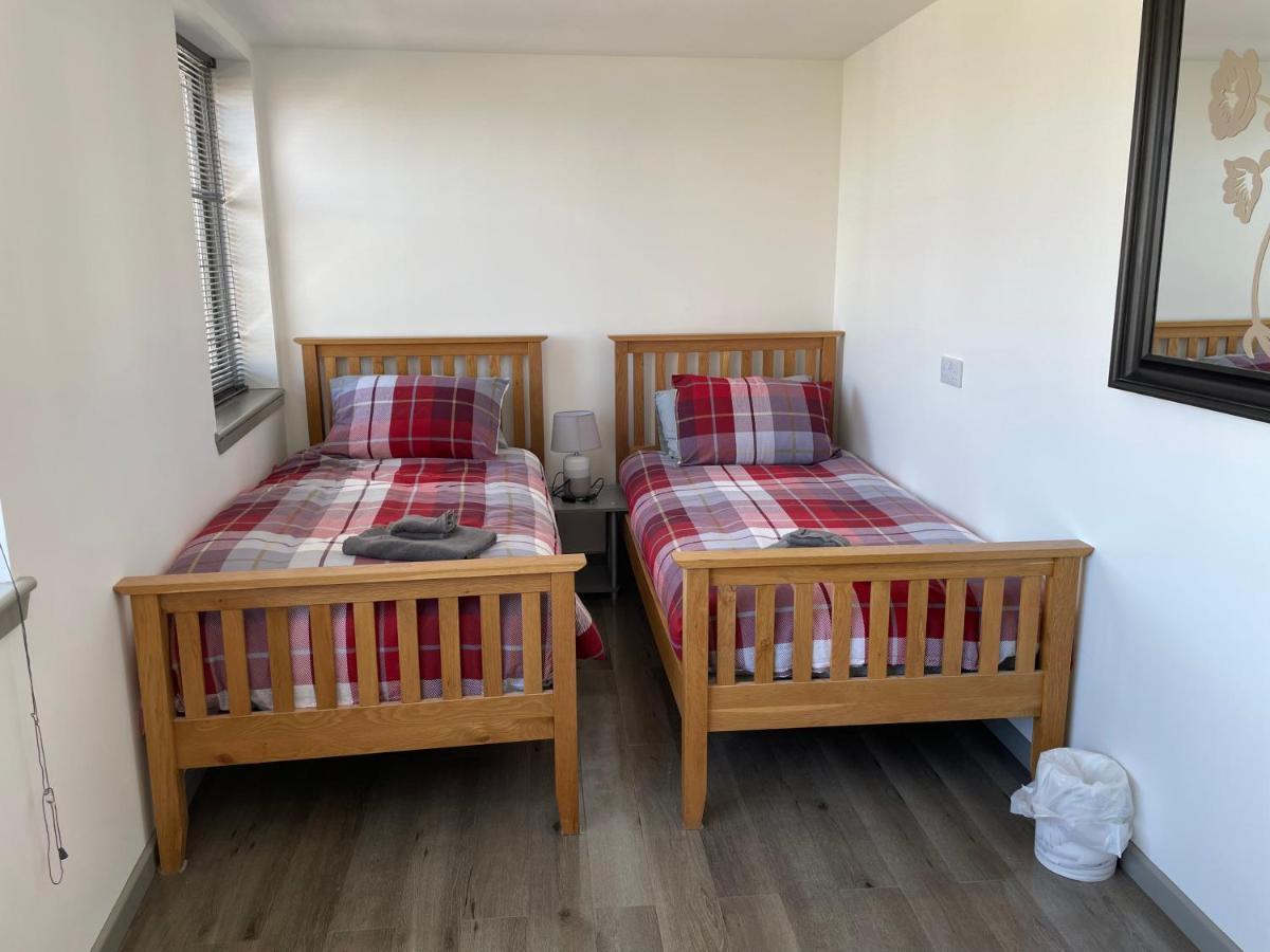 Rooms In Инвернес Екстериор снимка