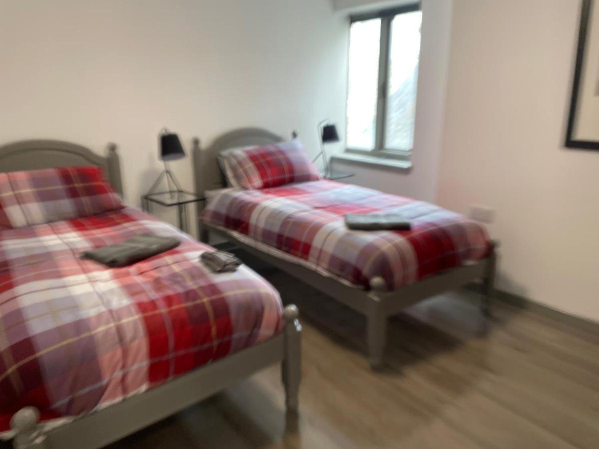Rooms In Инвернес Екстериор снимка