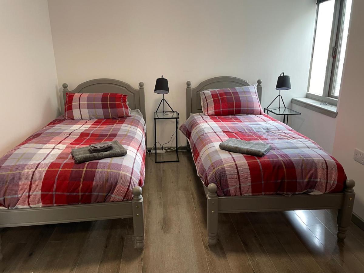 Rooms In Инвернес Екстериор снимка