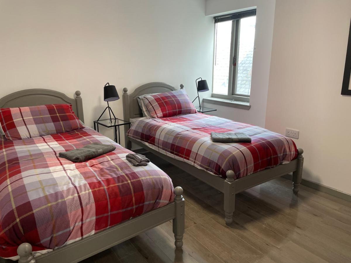 Rooms In Инвернес Екстериор снимка
