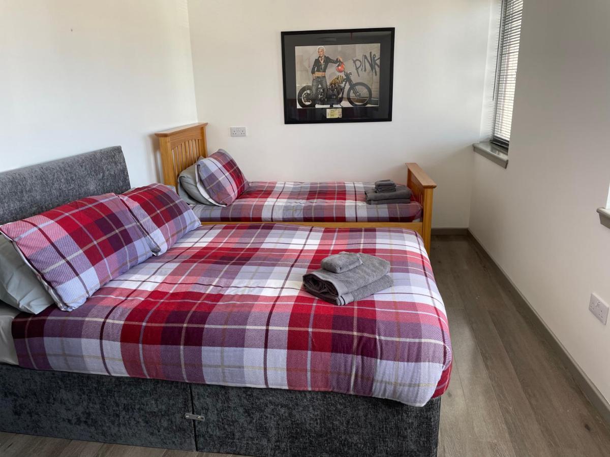 Rooms In Инвернес Екстериор снимка